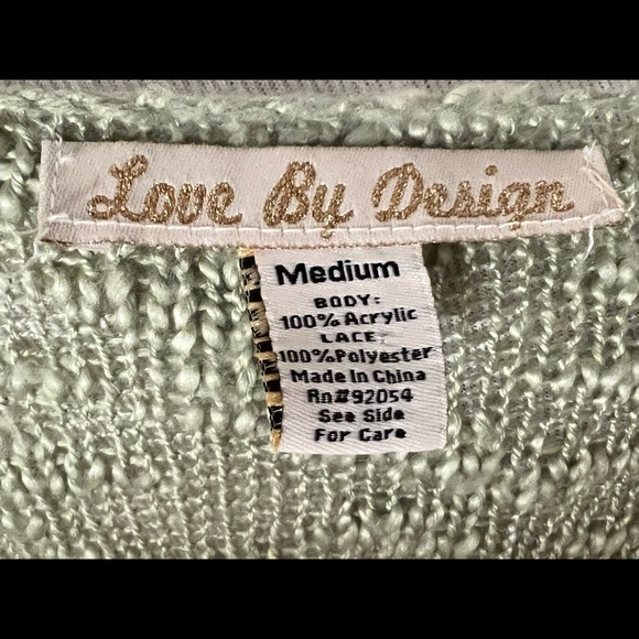 Love by Design light green blouse with lace bottom - Picture 2 of 2